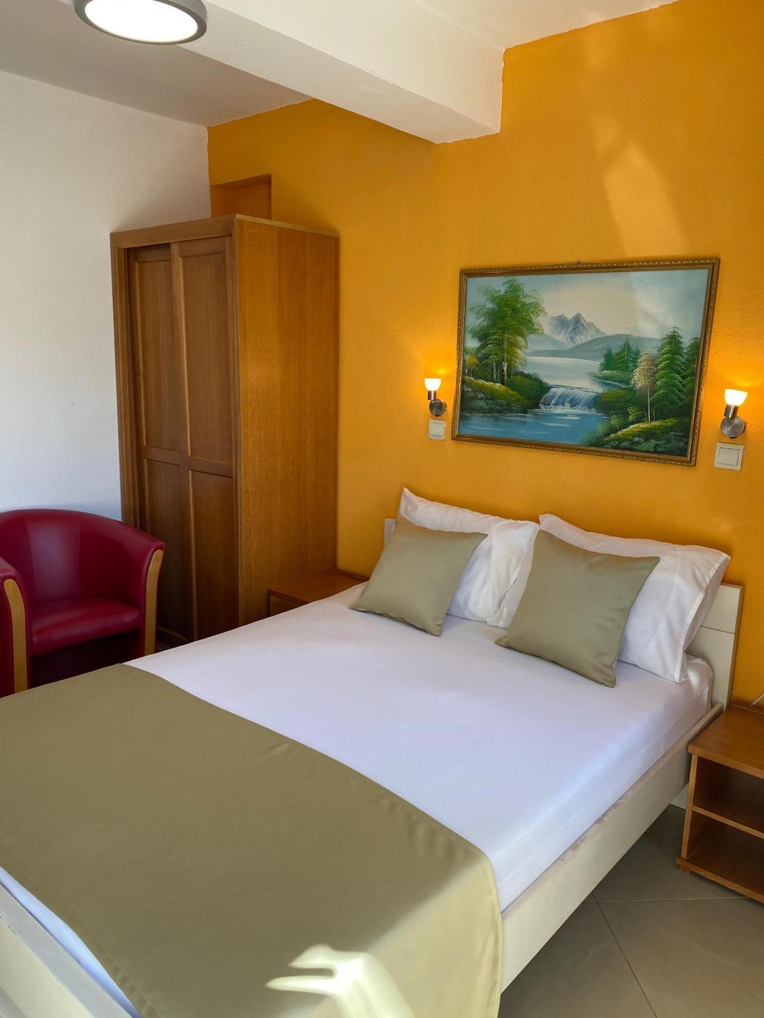 New Hotel Kuc By Marvel Budva Ngoại thất bức ảnh