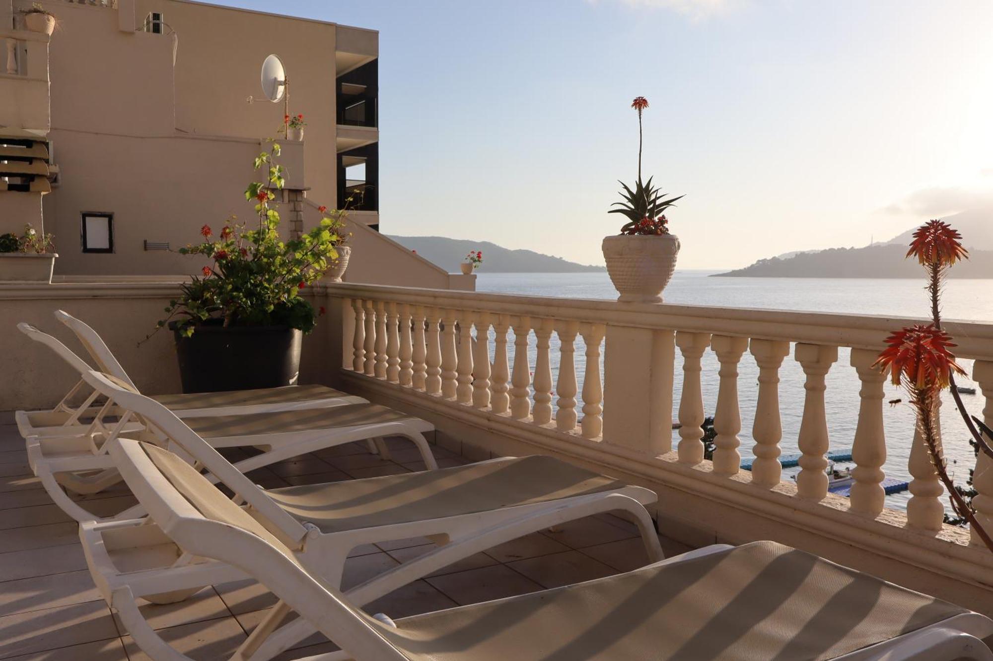 New Hotel Kuc By Marvel Budva Ngoại thất bức ảnh